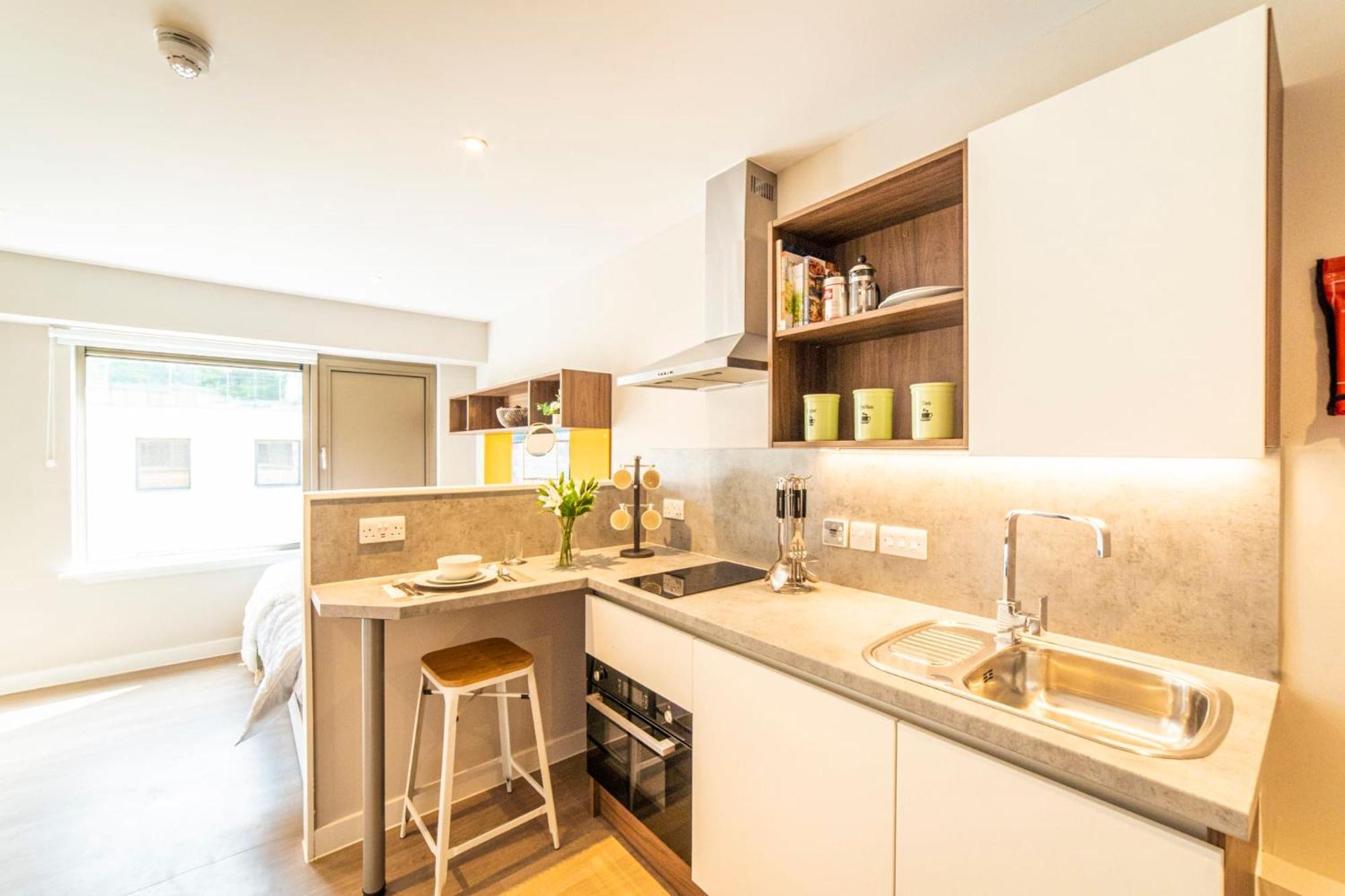 Stylish Studio Accommodations With Kitchen At Brewer'S Court In Edinburgh Ngoại thất bức ảnh